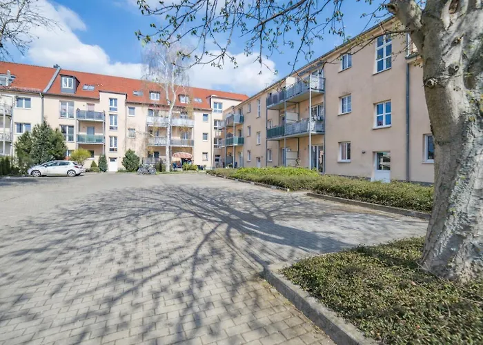 Larooms - Ns02 - 4 Betten - Parkplatz - Waschmaschine - Naehe Infra Leuna - Ideal Fuer Teams